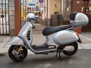 VESPA 300 GTS HPE ABSASR SUPER TECH