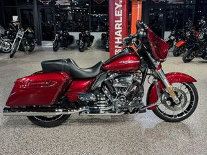 2017 HARLEY-DAVIDSON FLHXS - STREET GLIDE SPECIAL