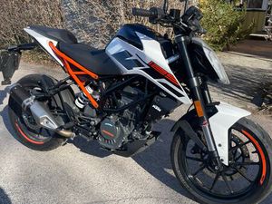 KTM DUKE 125