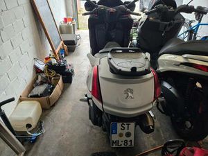 PEUGEOT METROPOLIS 400