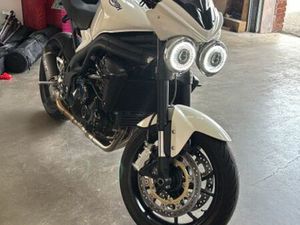 TRIUMPH SPEED TRIPLE 1050 NJ515