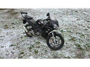 MOTOR HONDA 125 CBR CZARNA HUTA