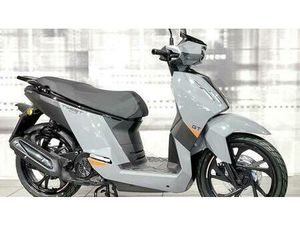 VENDO PEUGEOT TWEET 125 FL GT ABS (2024) NUOVA A CASALGRASSO (CODICE 9889348) - MOTO.IT