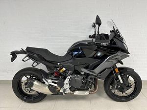 BMW F 900 XR 'TRIPLE BLACK' + 4 PAKETE + CONNECTIVIT