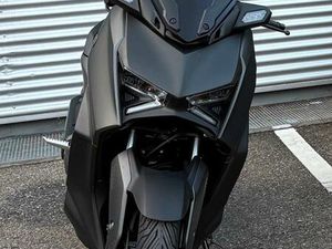 YAMAHA X-MAX 300