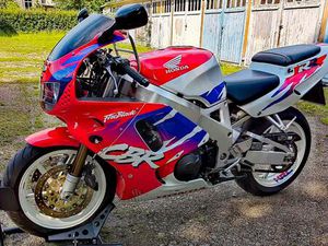 HONDA CBR 900RR FIREBLADE SC28 27000KM OLDTIMER MIT H GUTACHTEN