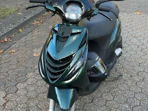 PIAGGIO ZIP 5P 4T(2V)-GEPFLEGT,ZUVERLÄSSIG NUR 6.600KM