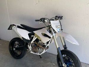 SUPERMOTO