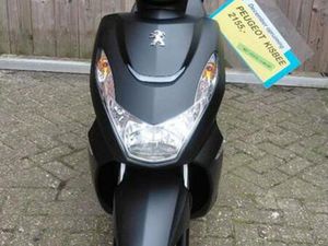 PEUGEOT KISBEE BLACK EDITION — SCOOTERS | PEUGEOT — MARKTPLAATS