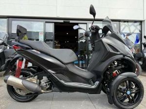 PIAGGIO MP3 300 SPORT HPE — MOTOREN | PIAGGIO — MARKTPLAATS