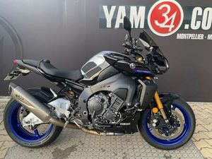 YAMAHA MT-10
