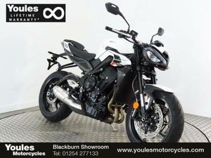 TRIUMPH STREET TRIPLE R 765 765 CC