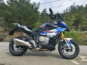 BMW S1000XR