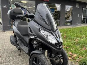 PIAGGIO MP3 300 HPE ABS ASR 2024