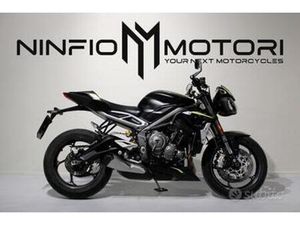 TRIUMPH STREET TRIPLE RS - 2020