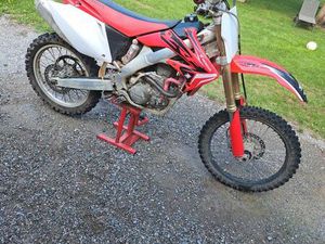250 CRF