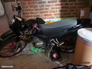 YAMAHA XT 125 R