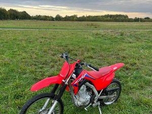 125 CRF