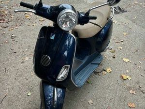 VESPA LX 50- 2T- 2010