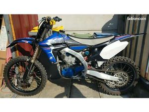 YAMAHA 450 YZF 2013 ( TIENT LE RALENTI MAIS S'ÉTEINT QUAND ON TOURNE LA POIGNÉE)