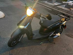SCOOTER LIBERTY S 125 PIAGGIO ■1ÈRE MAIN 07/2020■SCOOTER ÉCONOMIQUE ET TRÈS STABLE GRÂCE À SA ROUE AVANT DE 16 POUCES■RÉVISION OK■TOUS CONSOMMABLES OK■PARFAIT É