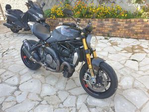DUCATI MONSTER 1200S 1200 S