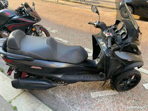 MAXI SCOOTER MP3 350 SPORT NOIR LT PERMIS B