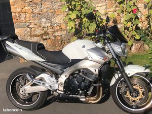 SUZUKI 600 GSR