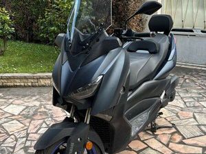 YAMAHA XMAX 125