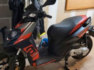 SCOOTER APRILIA RS 50 MOTARD
