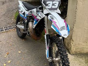125 SX