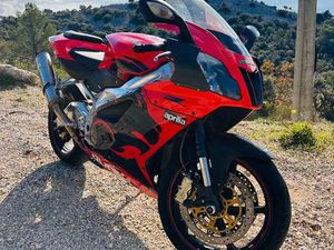 APRILIA RSV 1000 R