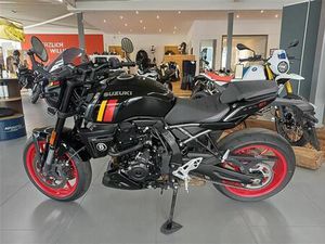 SUZUKI GSX-8TT