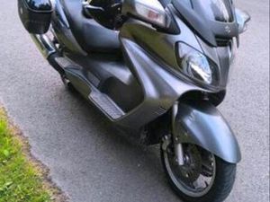 SUZUKI BURGMAN 650 EXECUTIVE