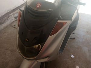 ПРОДАВАМ МОТОЦИКЛЕТ →