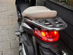BEVERLY 500 CRUISER REEDS GROTE BEURT GEHAD — SCOOTERS | PIAGGIO — MARKTPLAATS
