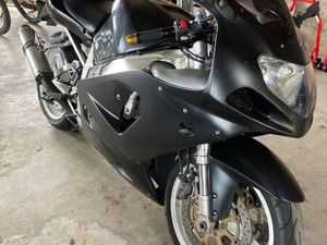 SUZUKI GSXR GSX-R 750 K1