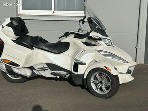 CAN AM SPYDER RT