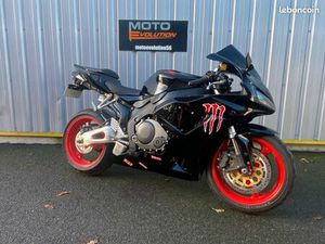 HONDA CBR 1000 RR