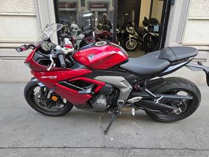 VENDO TRIUMPH DAYTONA 660 (2024 - 25) USATA A MILANO (CODICE 9892028) - MOTO.IT