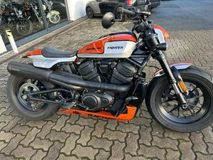 HARLEY-DAVIDSON SPORTSTER S MIT KESS TECH AUSPUFF
