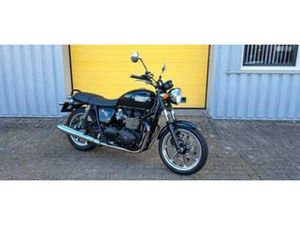 TRIUMPH BONNEVILLE (BJ 2017) — MOTOREN | TRIUMPH — MARKTPLAATS