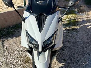 TMAX 530 AN 2015