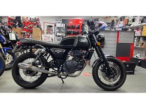 MASH 125 BLACK SEVEN