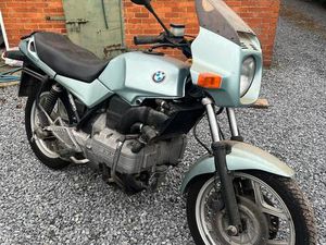 ② BMW K75 À REMETTRE EN ROUTE TRÈS BELLE BASE 1550€