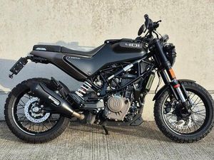 ② HUSQVARNA SVARTPILEN 401