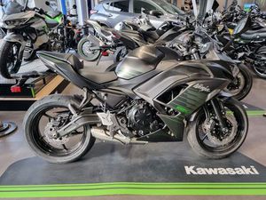 KAWASAKI NINJA 650