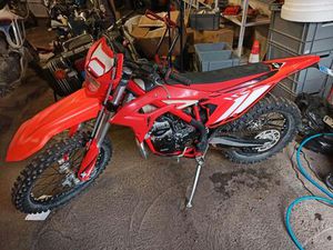 BETA XTRAINER 300 BJ 2024