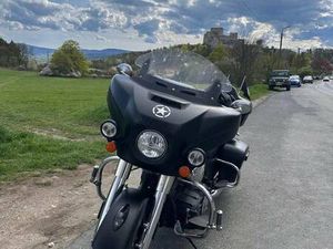 INDIAN ROADMASTER DARK HORSE