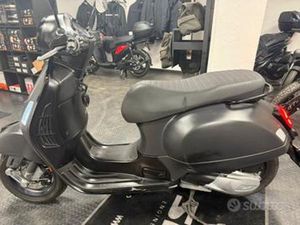 PIAGGIO VESPA 300 GTS HPE - 2023